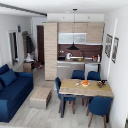 Silja L22 Milmari Apartman *